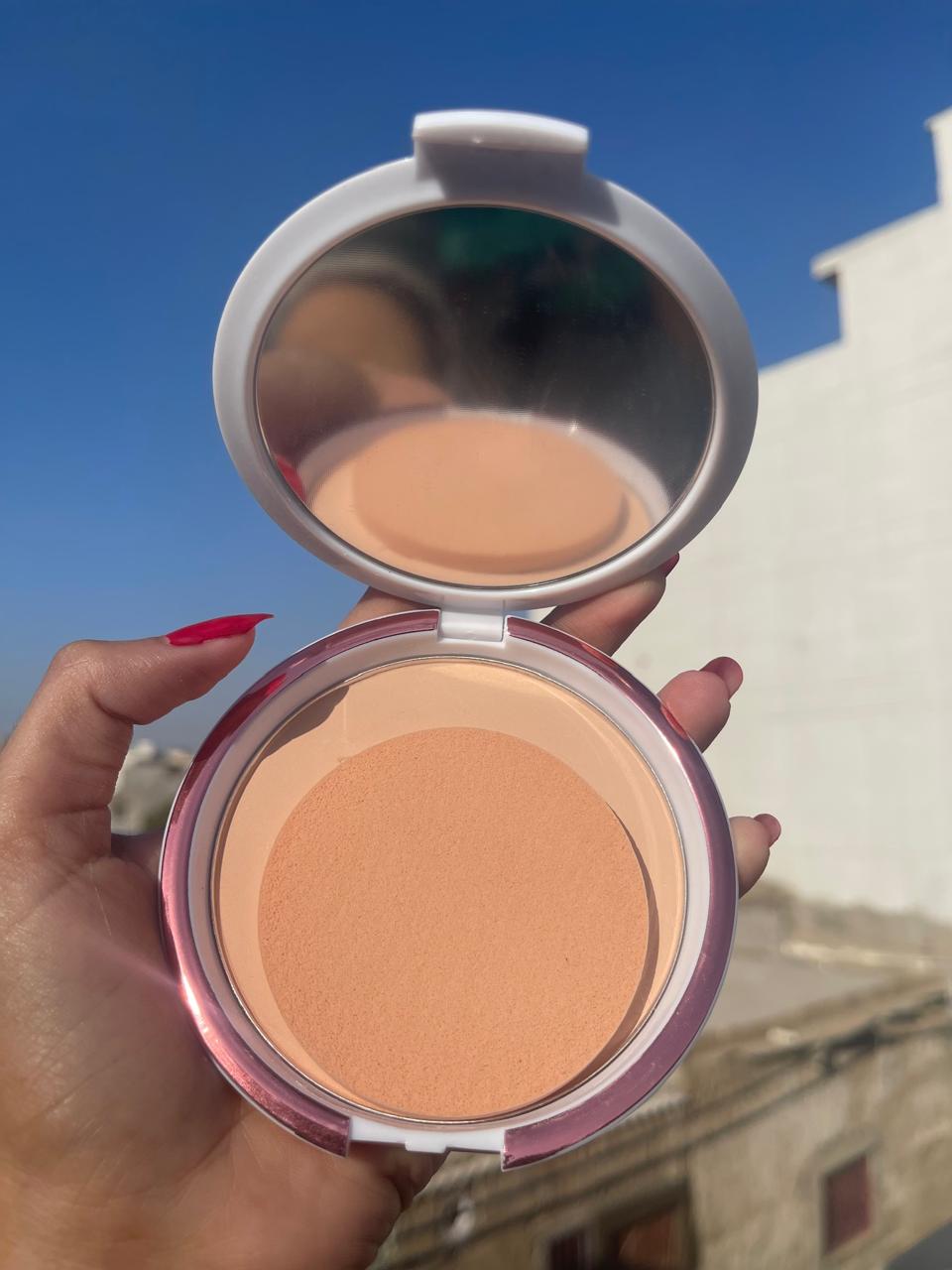 Miss Rose 3D Moisture Whitening compact powder Flawless skin, one swipe away! 💫