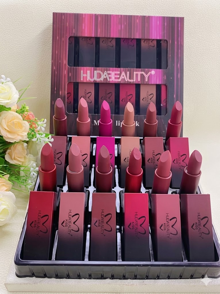Huda beauty lipstick